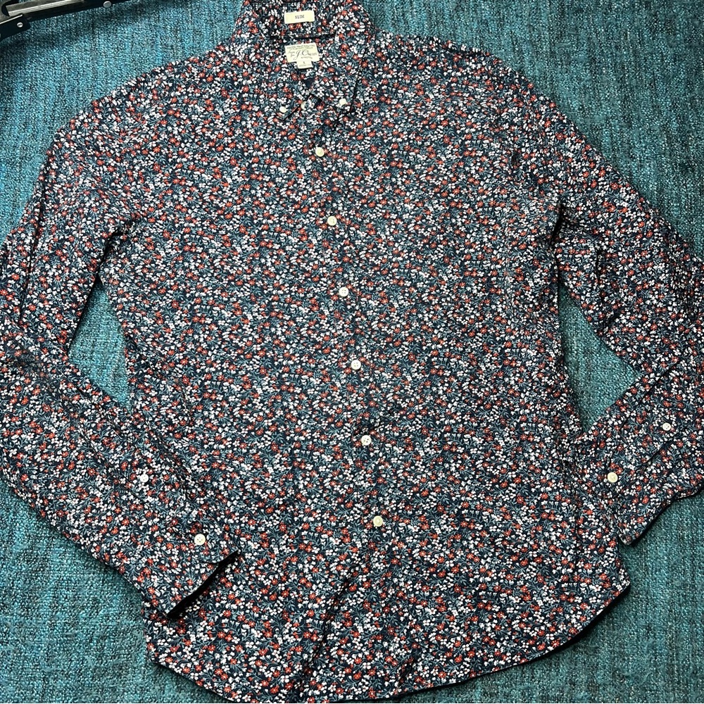 J.Crew Stretch Secret Wash Floral Print Button Up Shirt in Navy Blue Multicolor